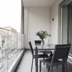 Apartment Design & New Center, Milan