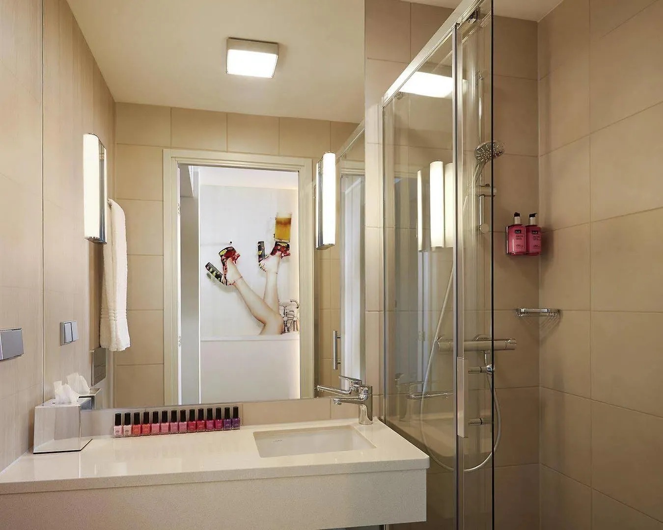 Hotel Moxy Milan Malpensa Airport à Case Nuove  Italie