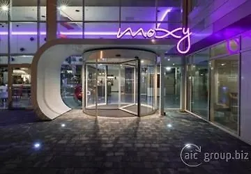 Hotel Moxy Milan Malpensa Airport à Case Nuove