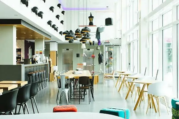 Hotel Moxy Milan Malpensa Airport à Case Nuove